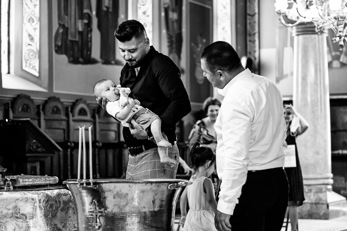 Fotografie botez - Biserica Boteanu Bucuresti - Mattias Alexandru - Fotografie de Copii by Mihai Zaharia Photography